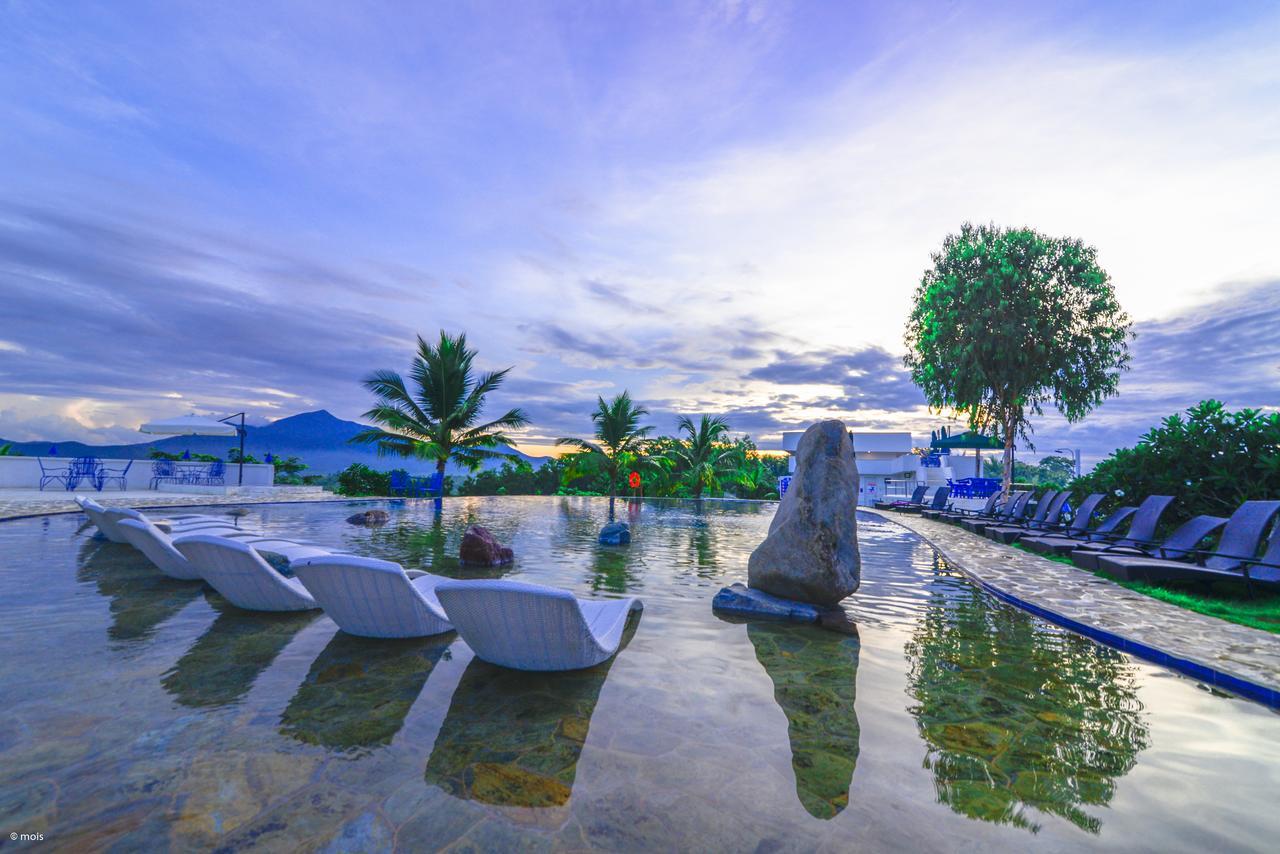 Ai World Park And Resorts Bacungan Экстерьер фото